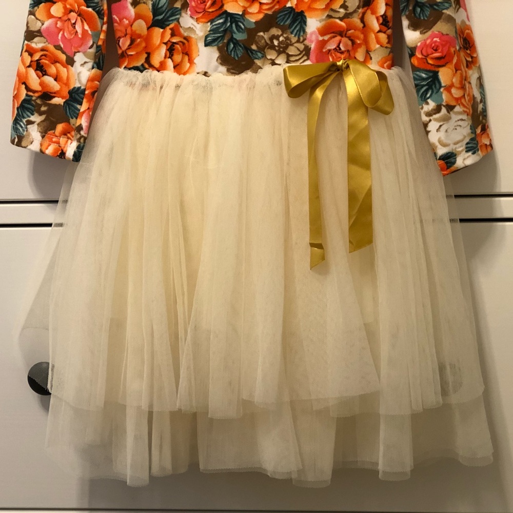Boutique dress & necklace - Picture 3 of 7